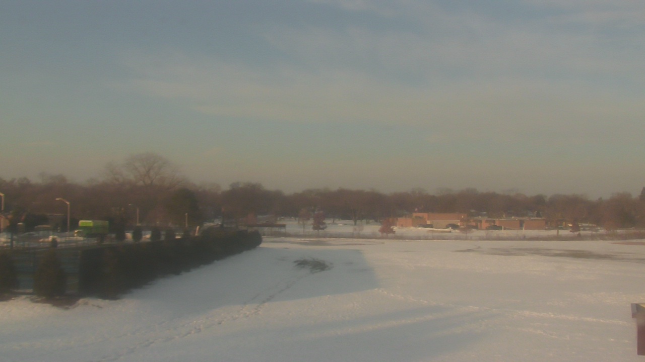 Thumbnail for current weather camera view from Shepard MS in Deerfield, Illinois