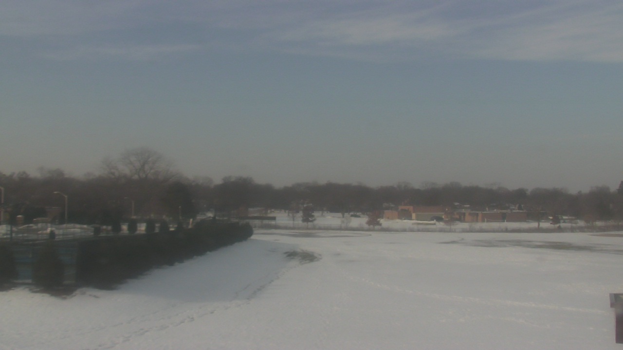 Thumbnail for current weather camera view from Shepard MS in Deerfield, Illinois