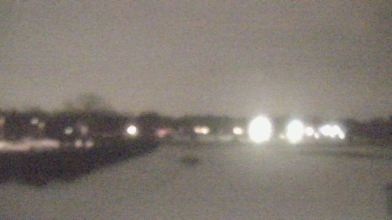 Thumbnail for current weather camera view from Shepard MS in Deerfield, Illinois