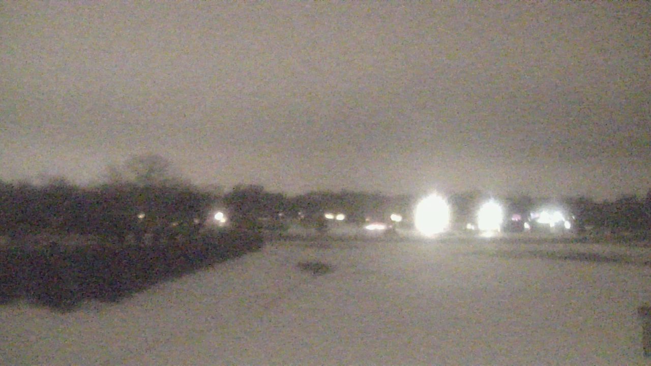 Thumbnail for current weather camera view from Shepard MS in Deerfield, Illinois