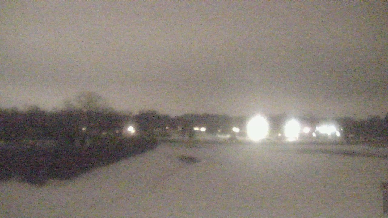Thumbnail for current weather camera view from Shepard MS in Deerfield, Illinois