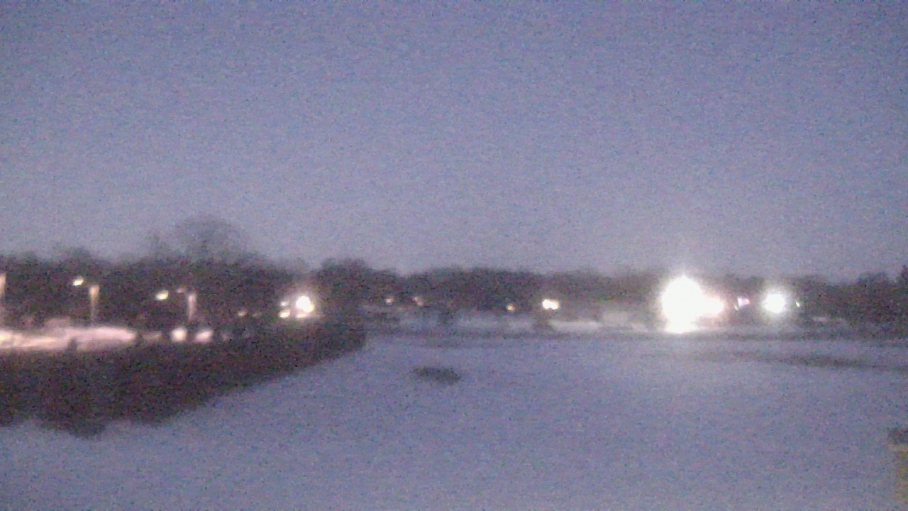 Thumbnail for current weather camera view from Shepard MS in Deerfield, Illinois