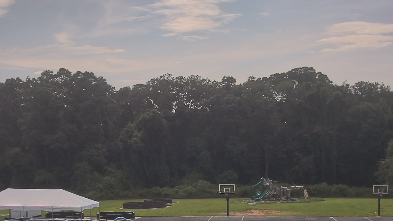 Thumbnail for current weather camera view from Mary of Nazareth School in Darnestown, Maryland