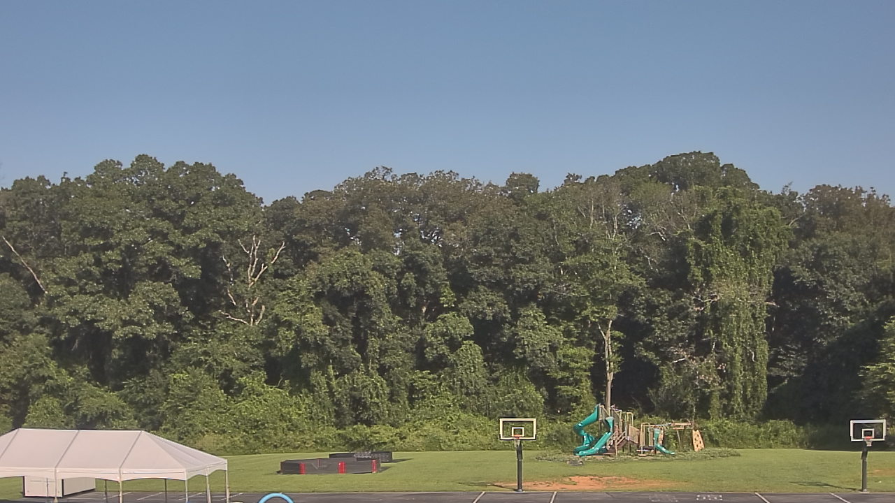 Thumbnail for current weather camera view from Mary of Nazareth School in Darnestown, Maryland