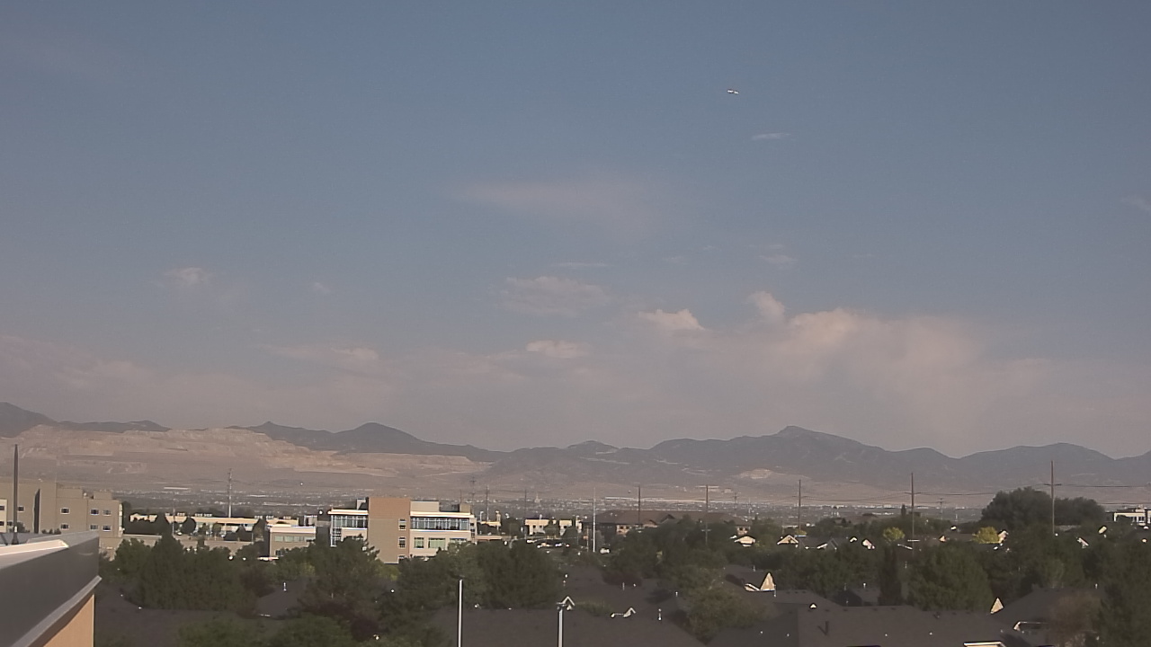 Thumbnail for current weather camera view from Juan Diego Catholic HS in Draper, Utah