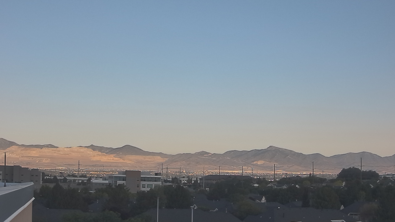 Thumbnail for current weather camera view from Juan Diego Catholic HS in Draper, Utah