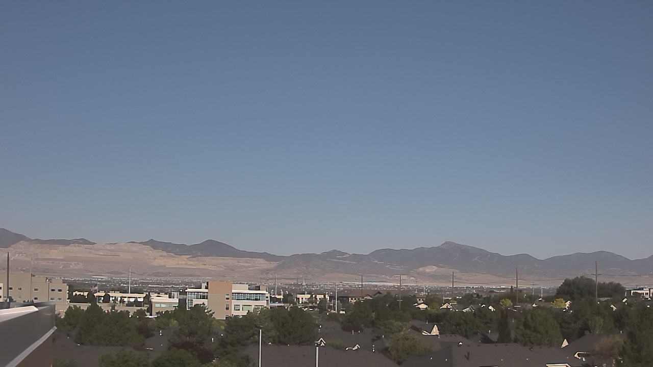 Thumbnail for current weather camera view from Juan Diego Catholic HS in Draper, Utah