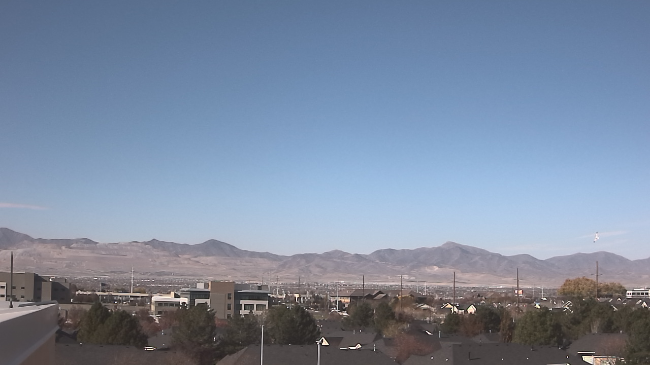 Thumbnail for current weather camera view from Juan Diego Catholic HS in Draper, Utah