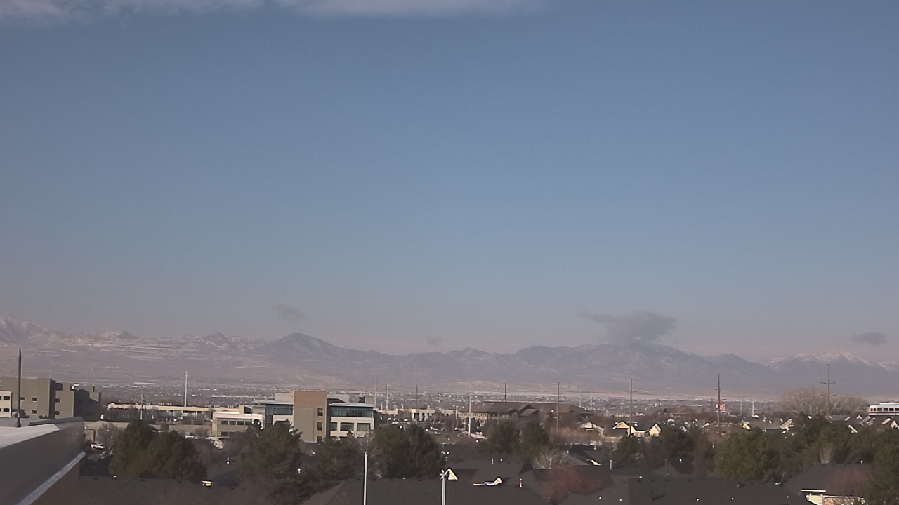 Thumbnail for current weather camera view from Juan Diego Catholic HS in Draper, Utah