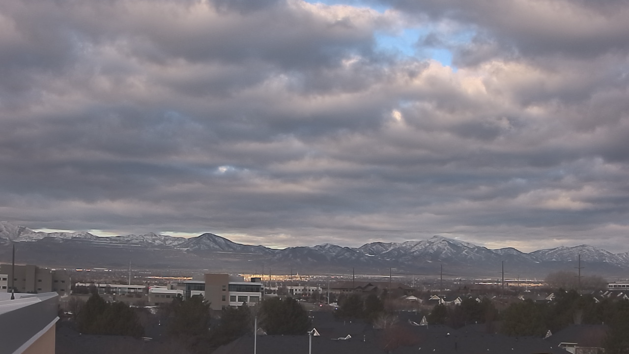 Thumbnail for current weather camera view from Juan Diego Catholic HS in Draper, Utah