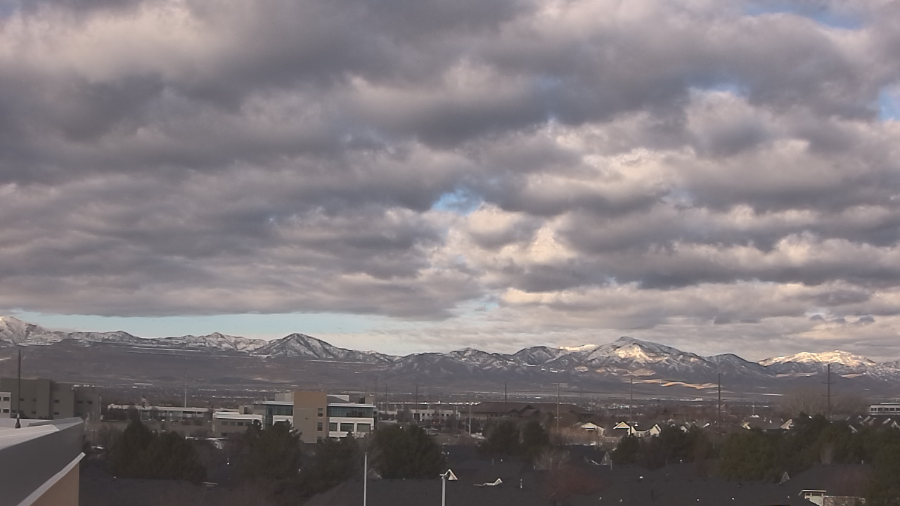 Thumbnail for current weather camera view from Juan Diego Catholic HS in Draper, Utah