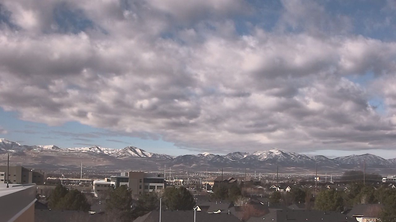 Thumbnail for current weather camera view from Juan Diego Catholic HS in Draper, Utah