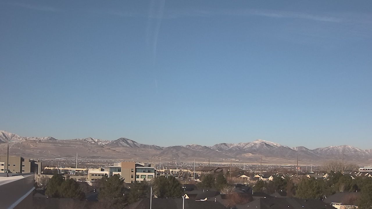 Thumbnail for current weather camera view from Juan Diego Catholic HS in Draper, Utah