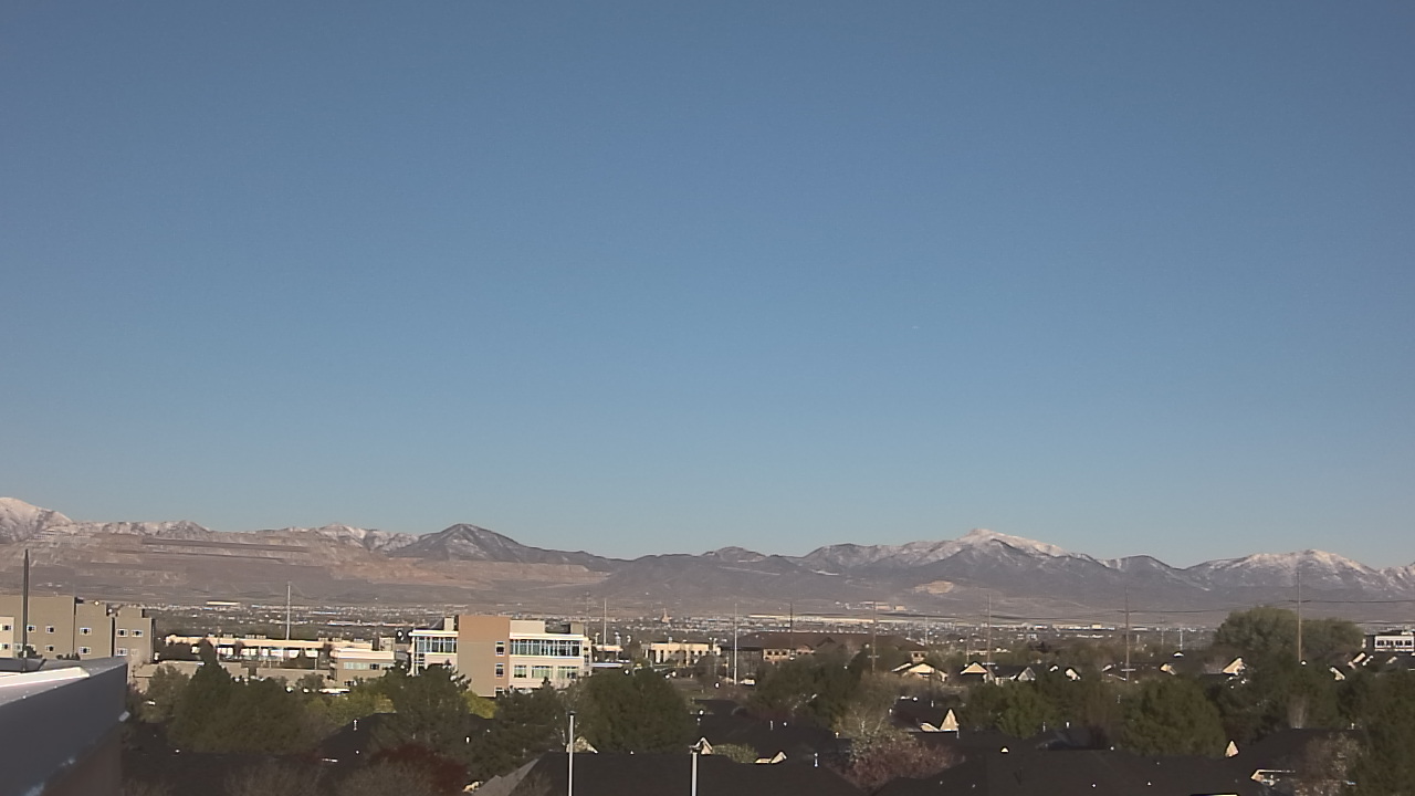 Thumbnail for current weather camera view from Juan Diego Catholic HS in Draper, Utah