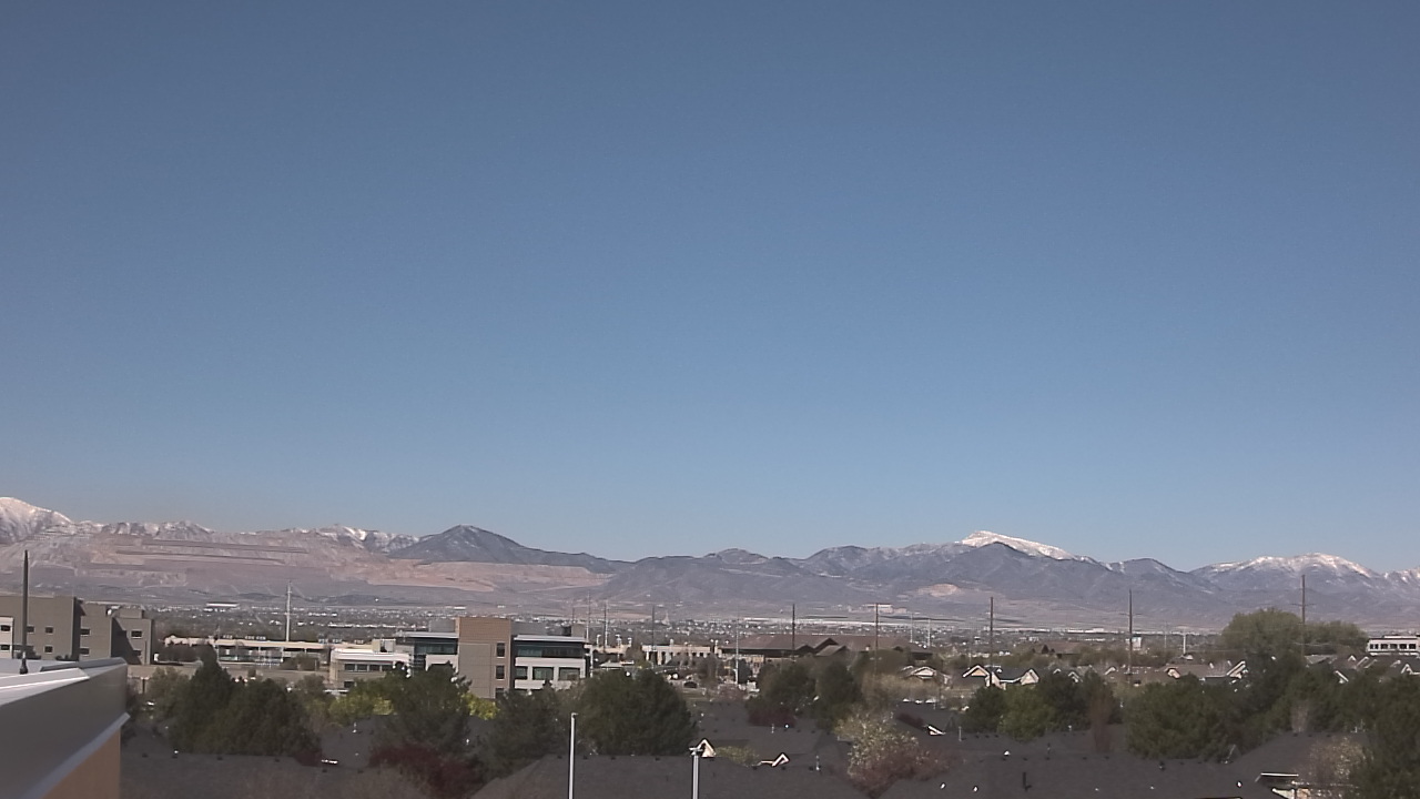 Thumbnail for current weather camera view from Juan Diego Catholic HS in Draper, Utah