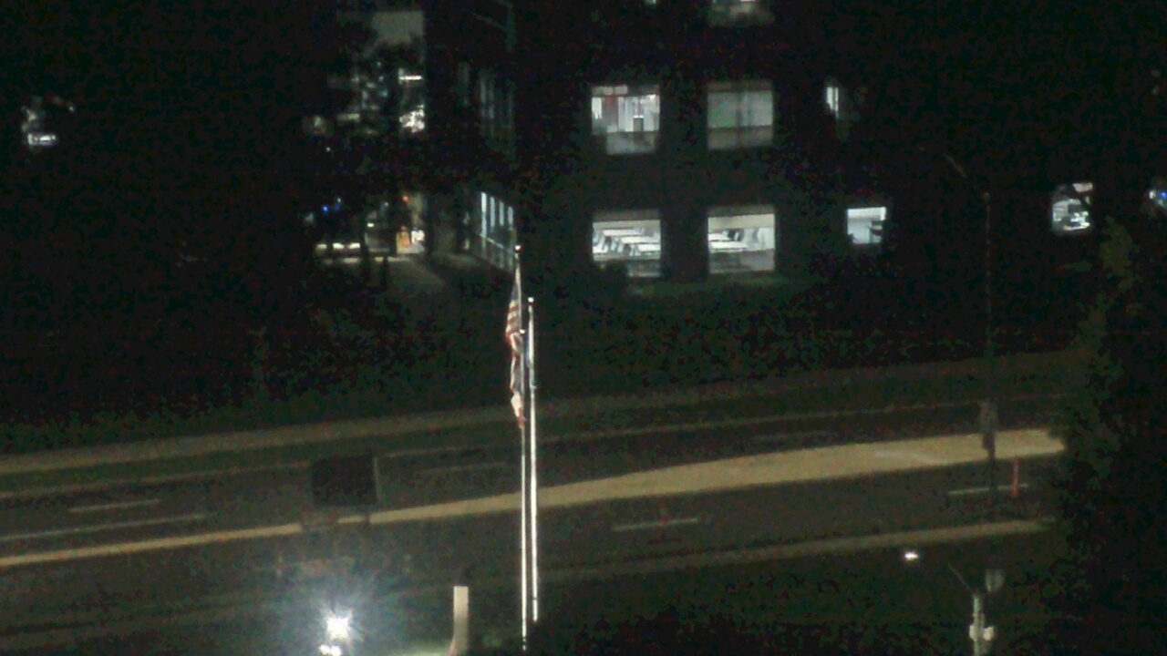 Thumbnail for current weather camera view from Mercy West Hospital in Des Moines, Iowa