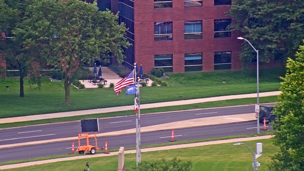 Thumbnail for current weather camera view from Mercy West Hospital in Des Moines, Iowa