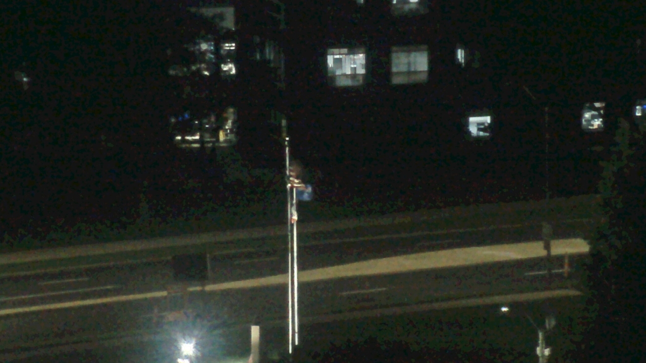 Thumbnail for current weather camera view from Mercy West Hospital in Des Moines, Iowa
