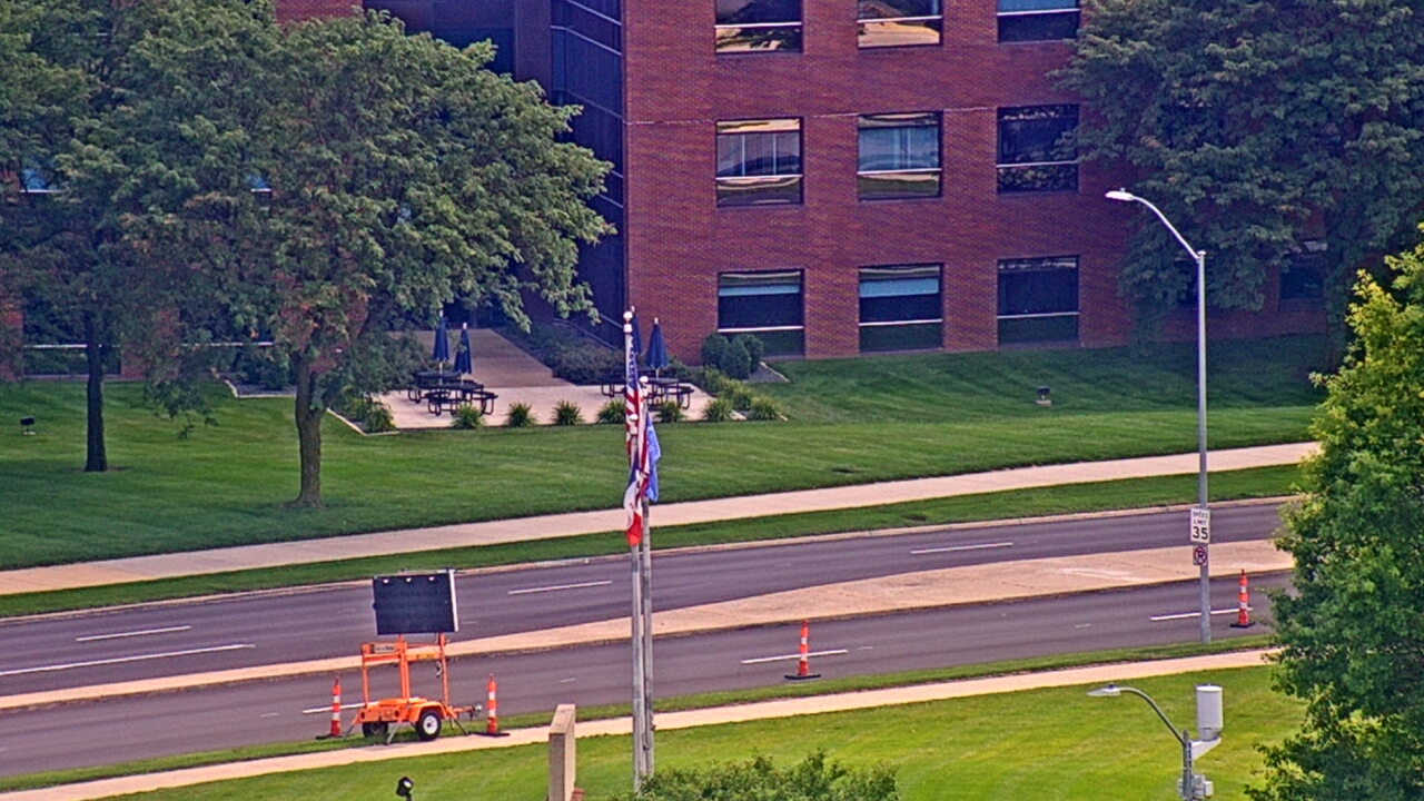 Thumbnail for current weather camera view from Mercy West Hospital in Des Moines, Iowa