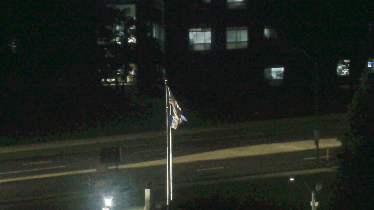 Thumbnail for current weather camera view from Mercy West Hospital in Des Moines, Iowa