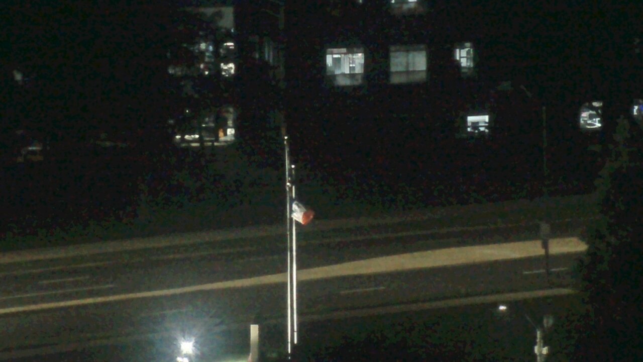 Thumbnail for current weather camera view from Mercy West Hospital in Des Moines, Iowa