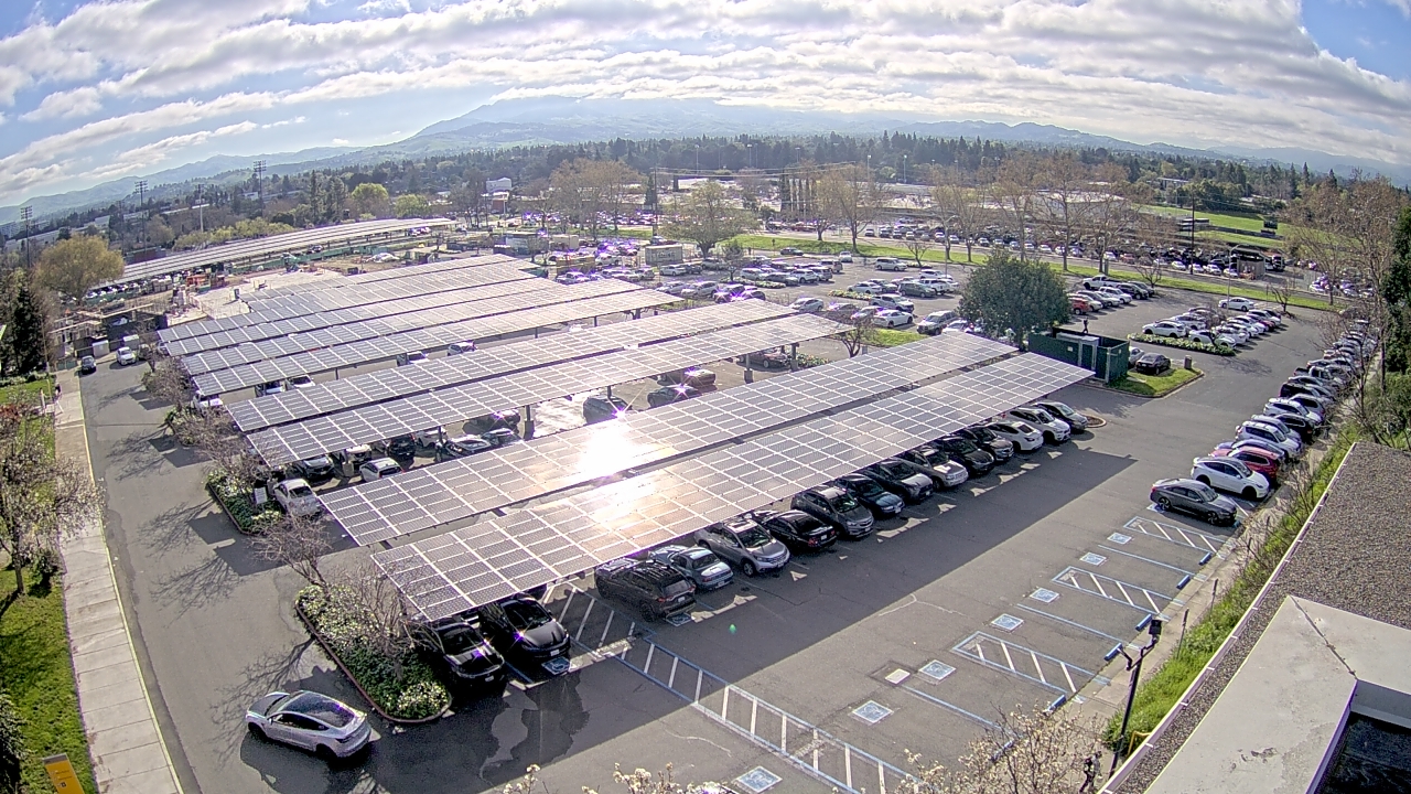 Thumbnail for current weather camera view from Diablo Valley College in Pleasant Hill, California