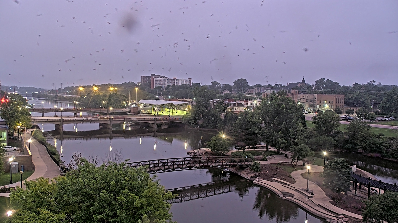Thumbnail for current weather camera view from City of Elgin in Elgin, Illinois
