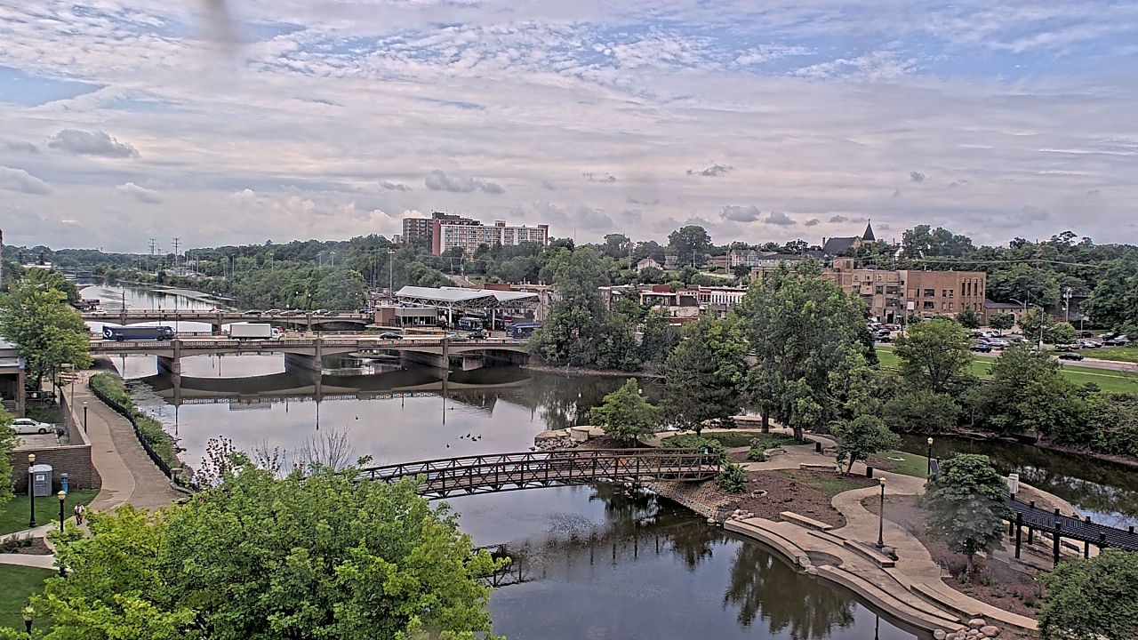Thumbnail for current weather camera view from City of Elgin in Elgin, Illinois