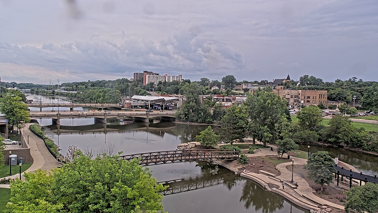 Thumbnail for current weather camera view from City of Elgin in Elgin, Illinois