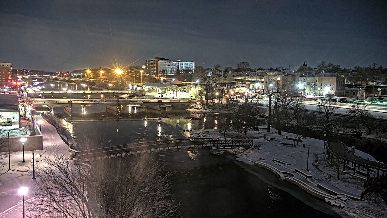 Thumbnail for current weather camera view from City of Elgin in Elgin, Illinois