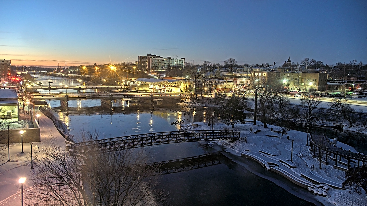 Thumbnail for current weather camera view from City of Elgin in Elgin, Illinois