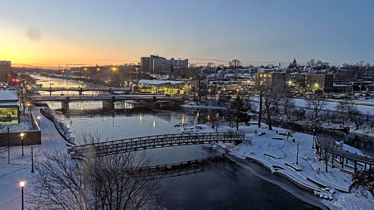 Thumbnail for current weather camera view from City of Elgin in Elgin, Illinois