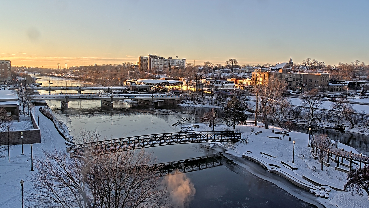 Thumbnail for current weather camera view from City of Elgin in Elgin, Illinois
