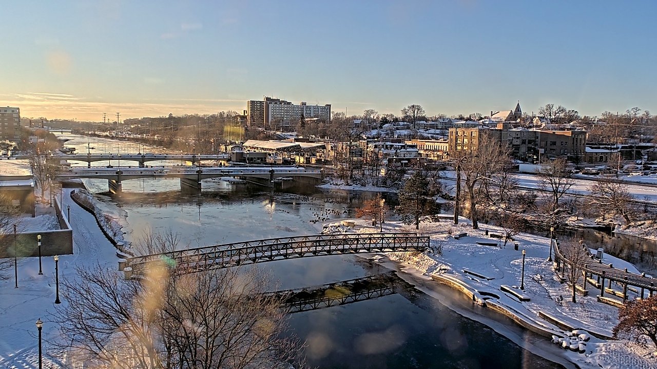 Thumbnail for current weather camera view from City of Elgin in Elgin, Illinois