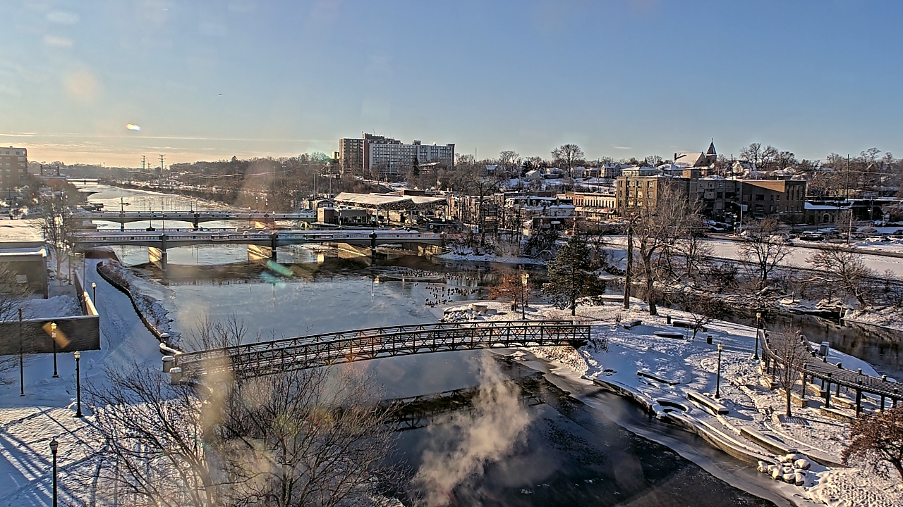 Thumbnail for current weather camera view from City of Elgin in Elgin, Illinois