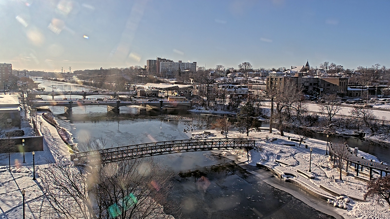 Thumbnail for current weather camera view from City of Elgin in Elgin, Illinois