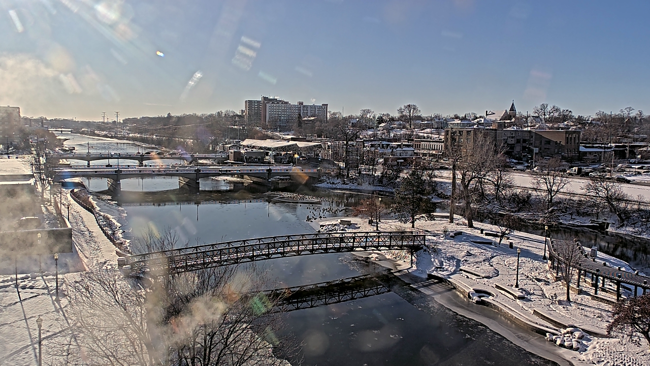 Thumbnail for current weather camera view from City of Elgin in Elgin, Illinois
