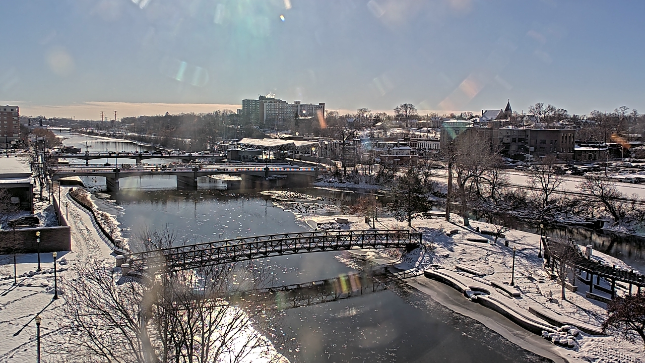 Thumbnail for current weather camera view from City of Elgin in Elgin, Illinois