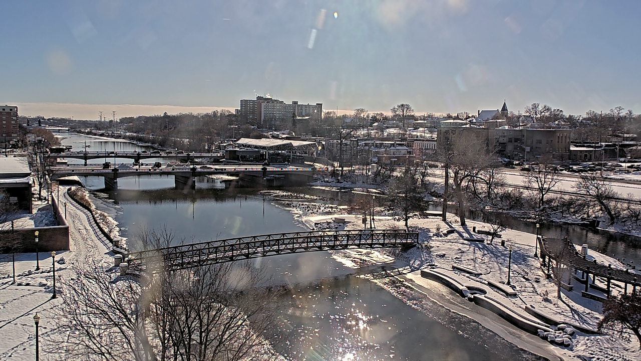 Thumbnail for current weather camera view from City of Elgin in Elgin, Illinois