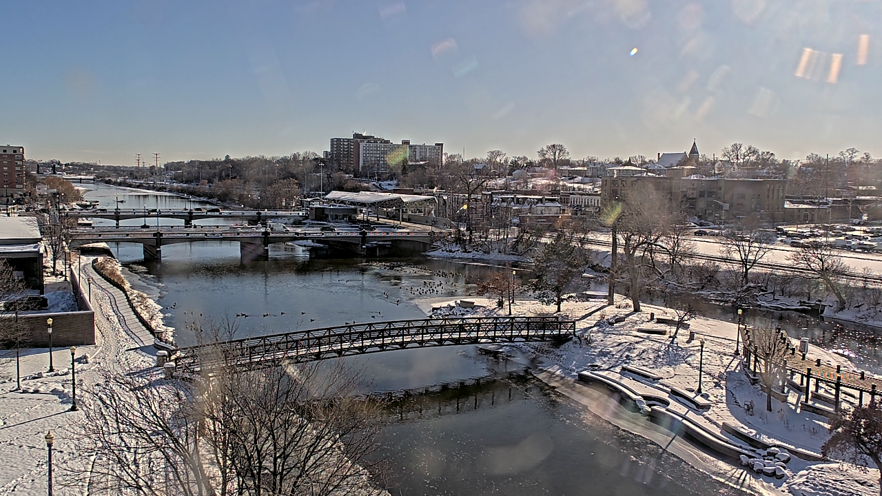 Thumbnail for current weather camera view from City of Elgin in Elgin, Illinois