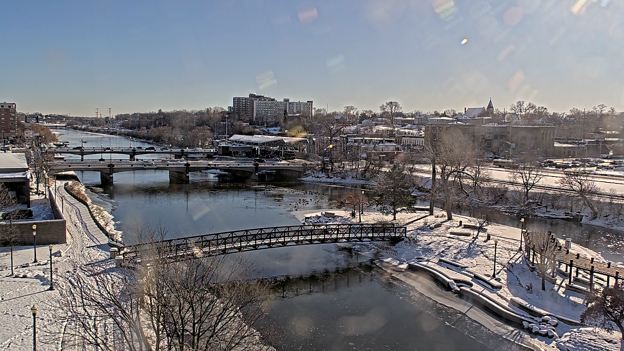Thumbnail for current weather camera view from City of Elgin in Elgin, Illinois