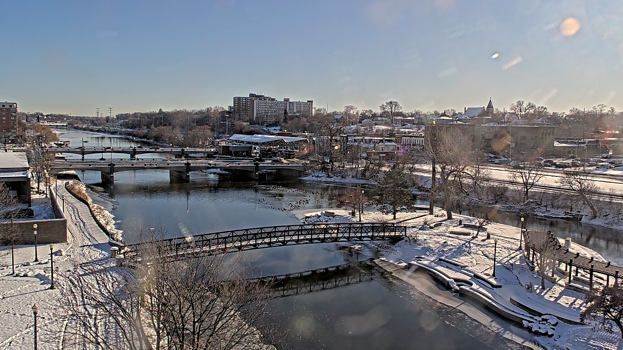 Thumbnail for current weather camera view from City of Elgin in Elgin, Illinois