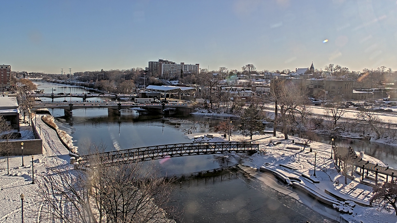 Thumbnail for current weather camera view from City of Elgin in Elgin, Illinois