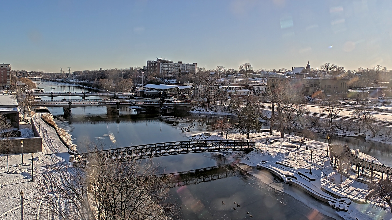Thumbnail for current weather camera view from City of Elgin in Elgin, Illinois