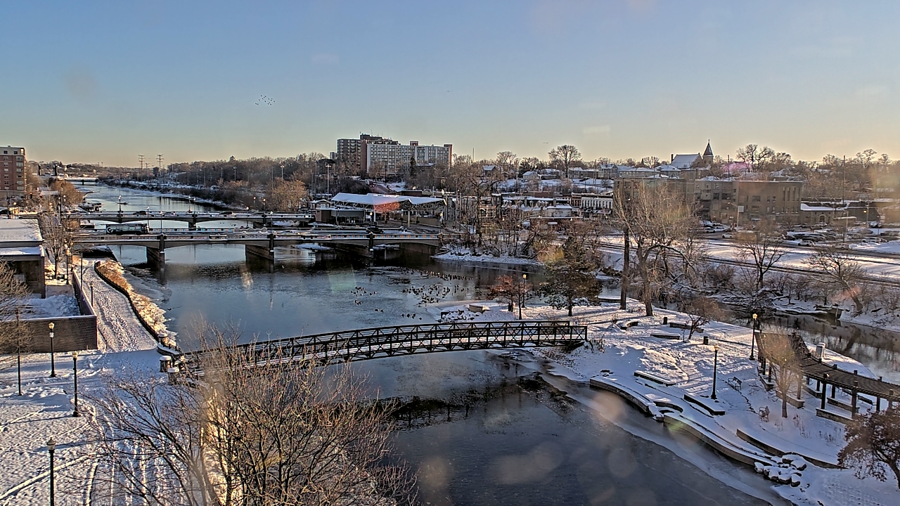 Thumbnail for current weather camera view from City of Elgin in Elgin, Illinois