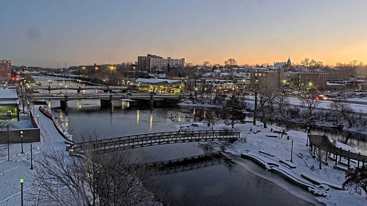 Thumbnail for current weather camera view from City of Elgin in Elgin, Illinois