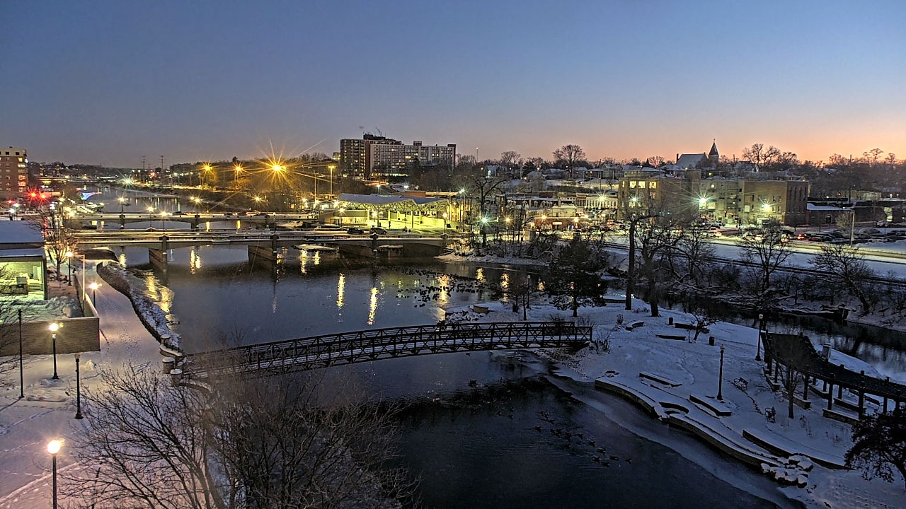 Thumbnail for current weather camera view from City of Elgin in Elgin, Illinois