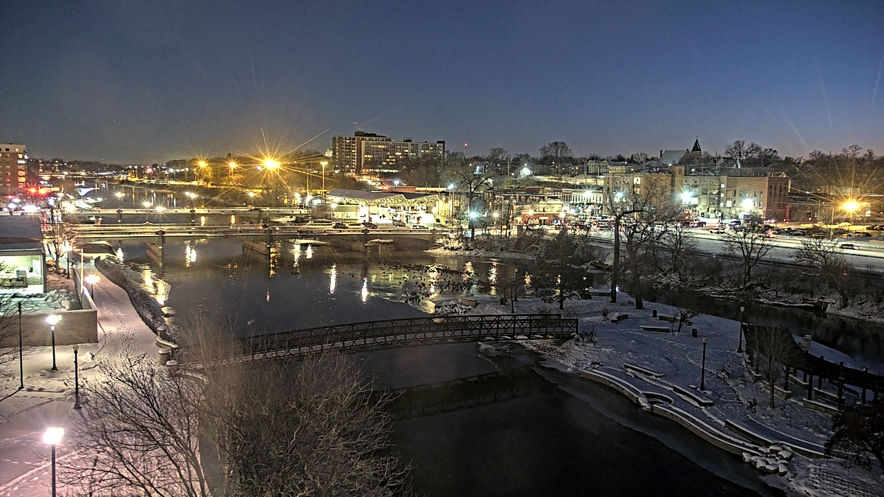 Thumbnail for current weather camera view from City of Elgin in Elgin, Illinois