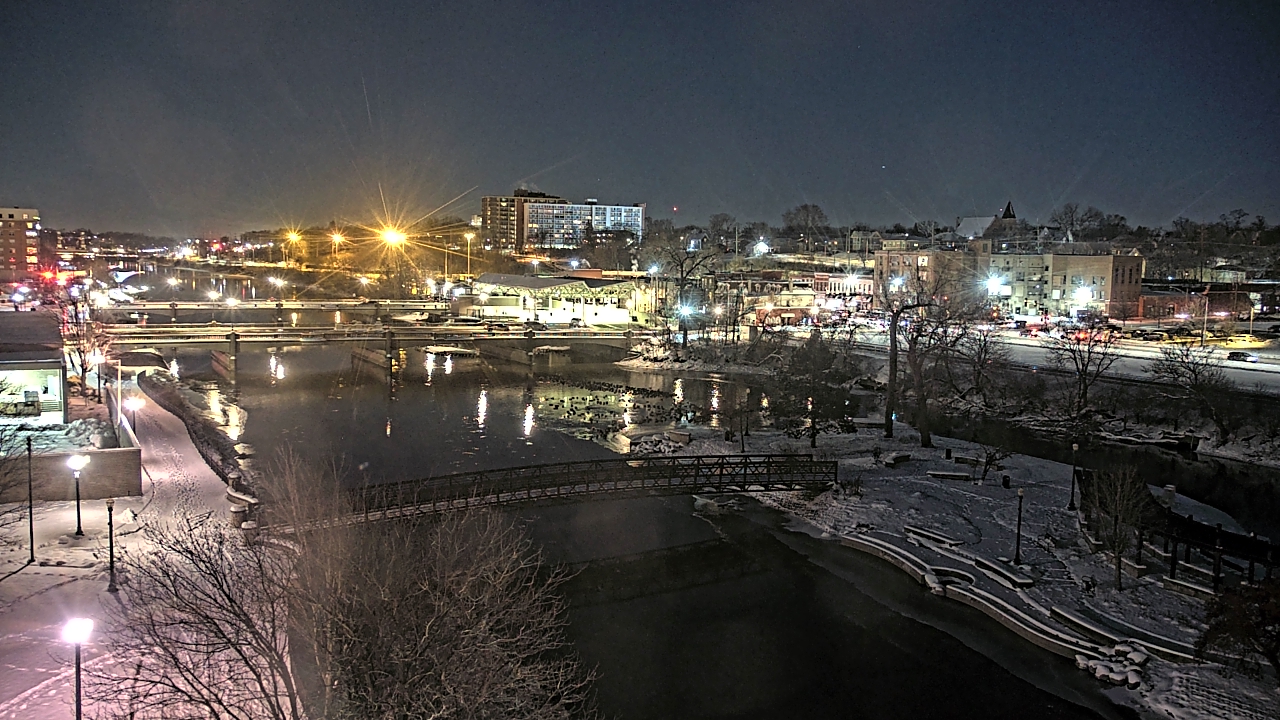 Thumbnail for current weather camera view from City of Elgin in Elgin, Illinois