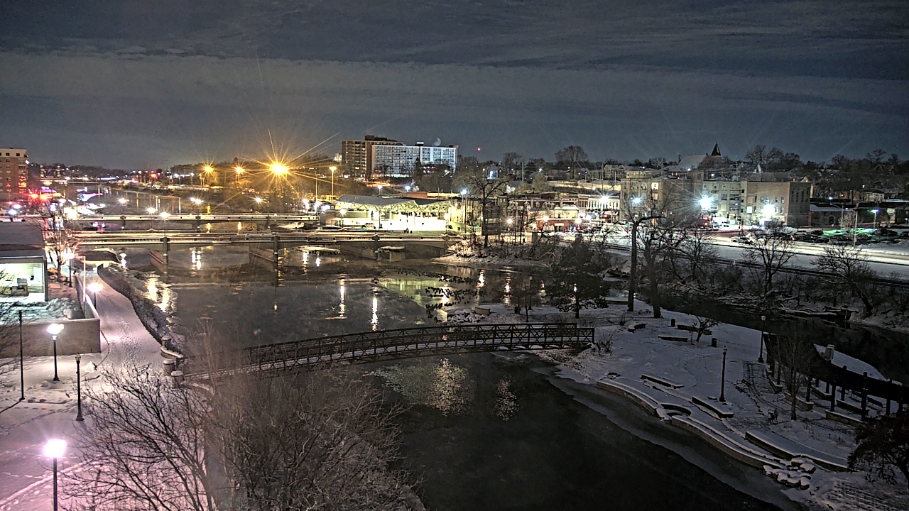 Thumbnail for current weather camera view from City of Elgin in Elgin, Illinois